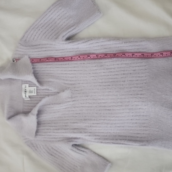 Bailey 44 Romantic Lilac Knit Elbow Sleeve V Neck Sweater Top - Picture 7 of 9